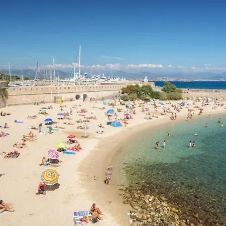 Cozy Old شقة أنتيب