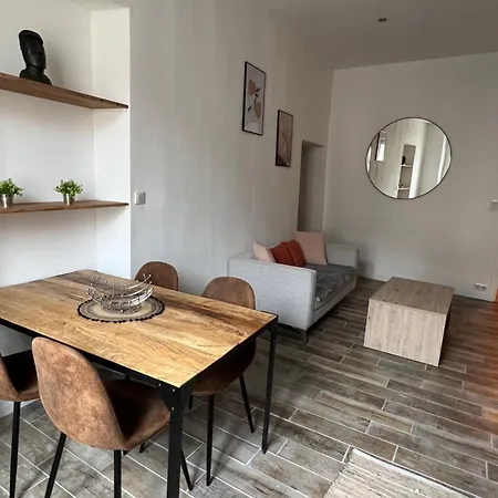 Cozy Old 아파트 *